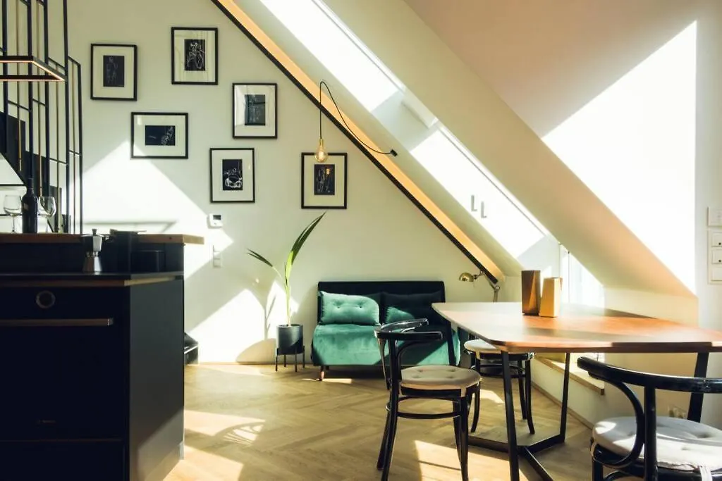 Apartamento Blackriver Loft Vienna Mit Gratis Parkplatz Nahe Schoenbrunn Und U6 Austria